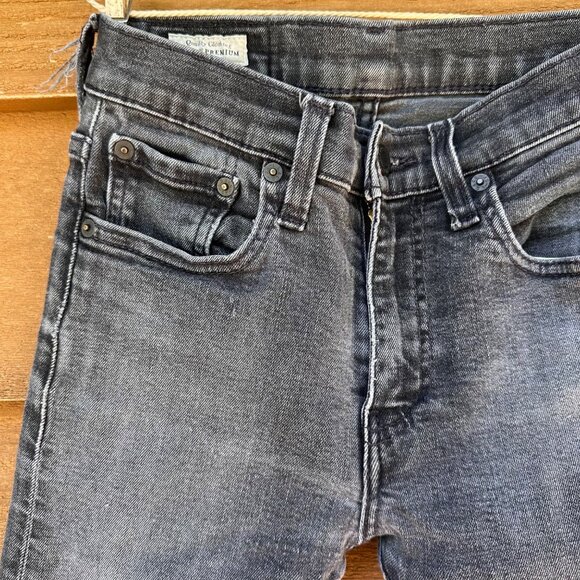 Levi’s Faded Black Distressed Skinny Mid Rise Jeans Size 29 - Picture 7 of 13